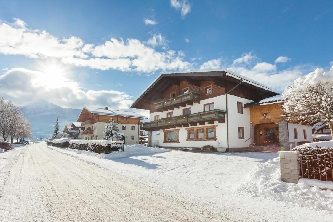 Holiday Im Gaestehaus Warter In Altenmarkt Алтенмаркт им Понгау Екстериор снимка